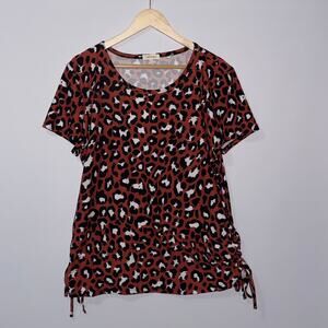 Urban Rose women’s Plus Size 2X Leopard Print Ruched Tunic Top